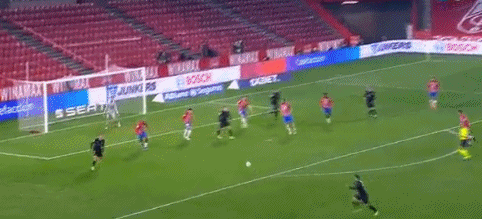 乔丹二次不退役能否实现四连冠？解析他第六冠背后的单核带队真相